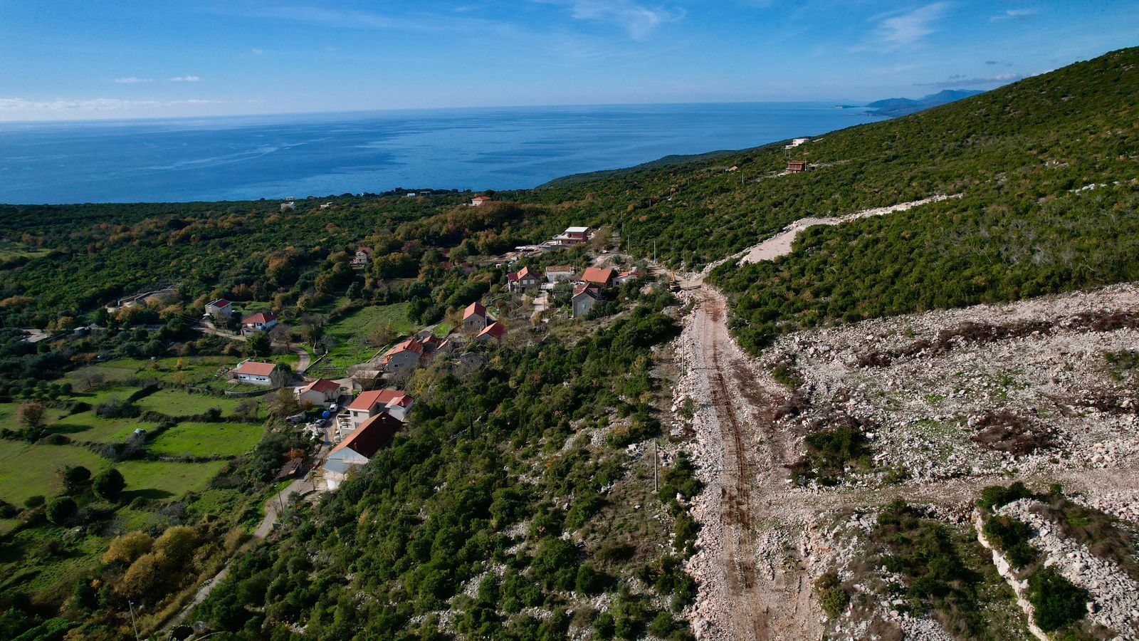 Prodaja urbanizovanog zemljista 1500m² – Zagora, Kotor - Amfora Real Estate