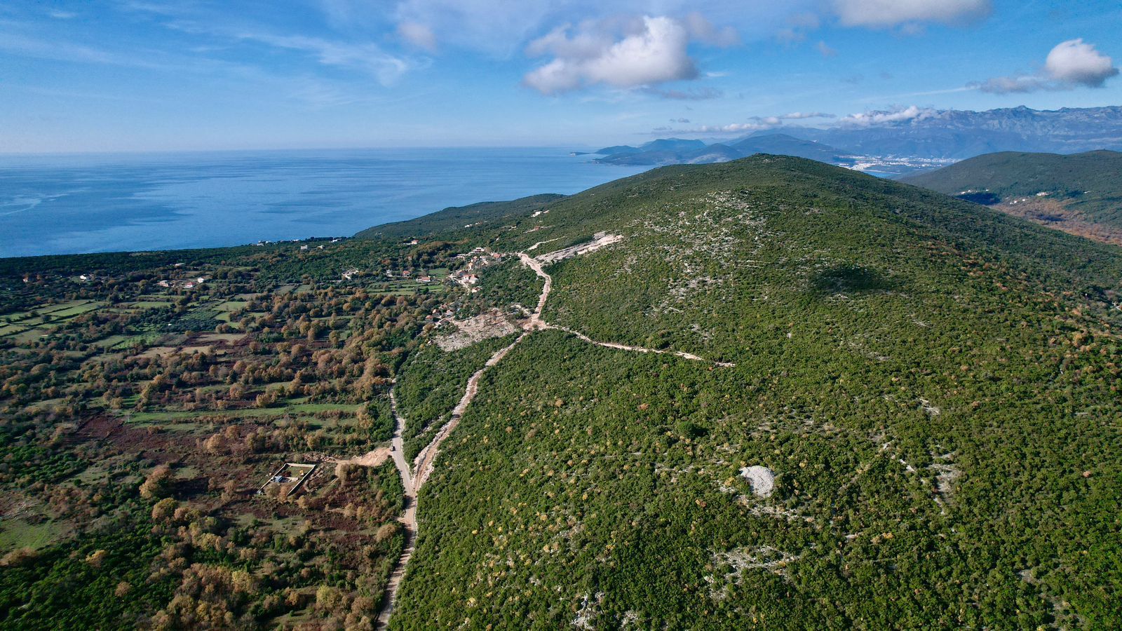 Prodaja urbanizovanog zemljista 1500m² – Zagora, Kotor - Amfora Real Estate