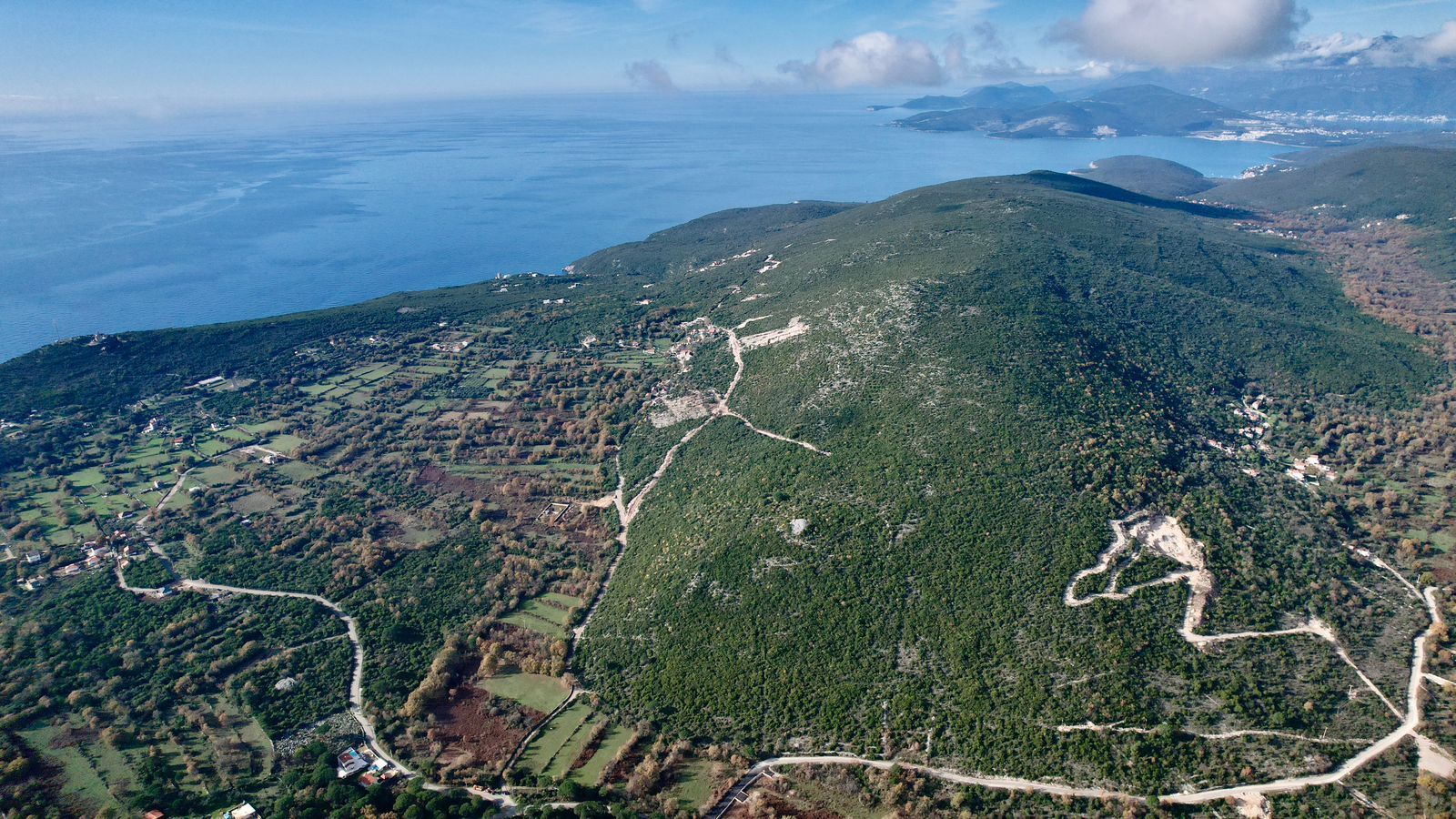 Prodaja urbanizovanog zemljista 1500m² – Zagora, Kotor - Amfora Real Estate