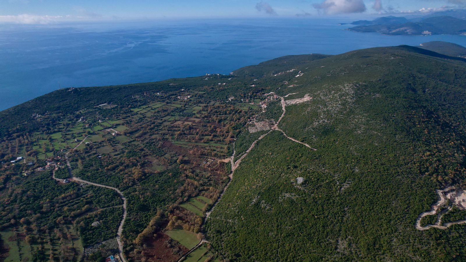 Prodaja urbanizovanog zemljista 1500m² – Zagora, Kotor - Amfora Real Estate