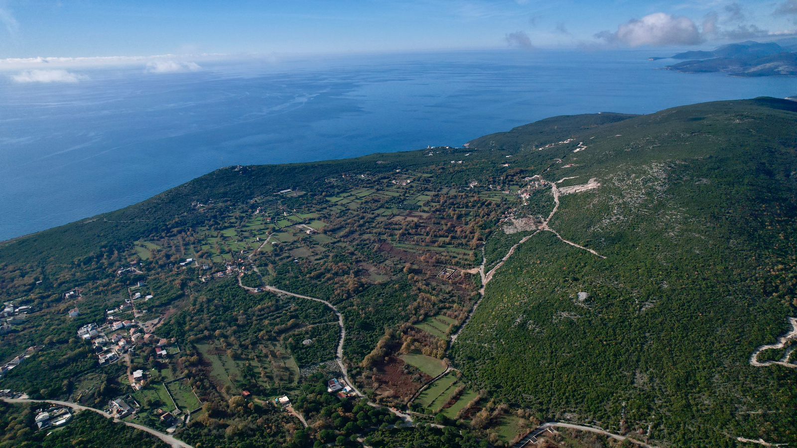 Prodaja urbanizovanog zemljista 1500m² – Zagora, Kotor - Amfora Real Estate