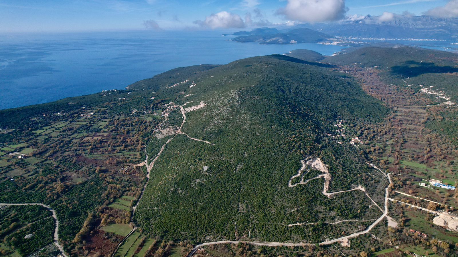 Prodaja urbanizovanog zemljista 1500m² – Zagora, Kotor - Amfora Real Estate