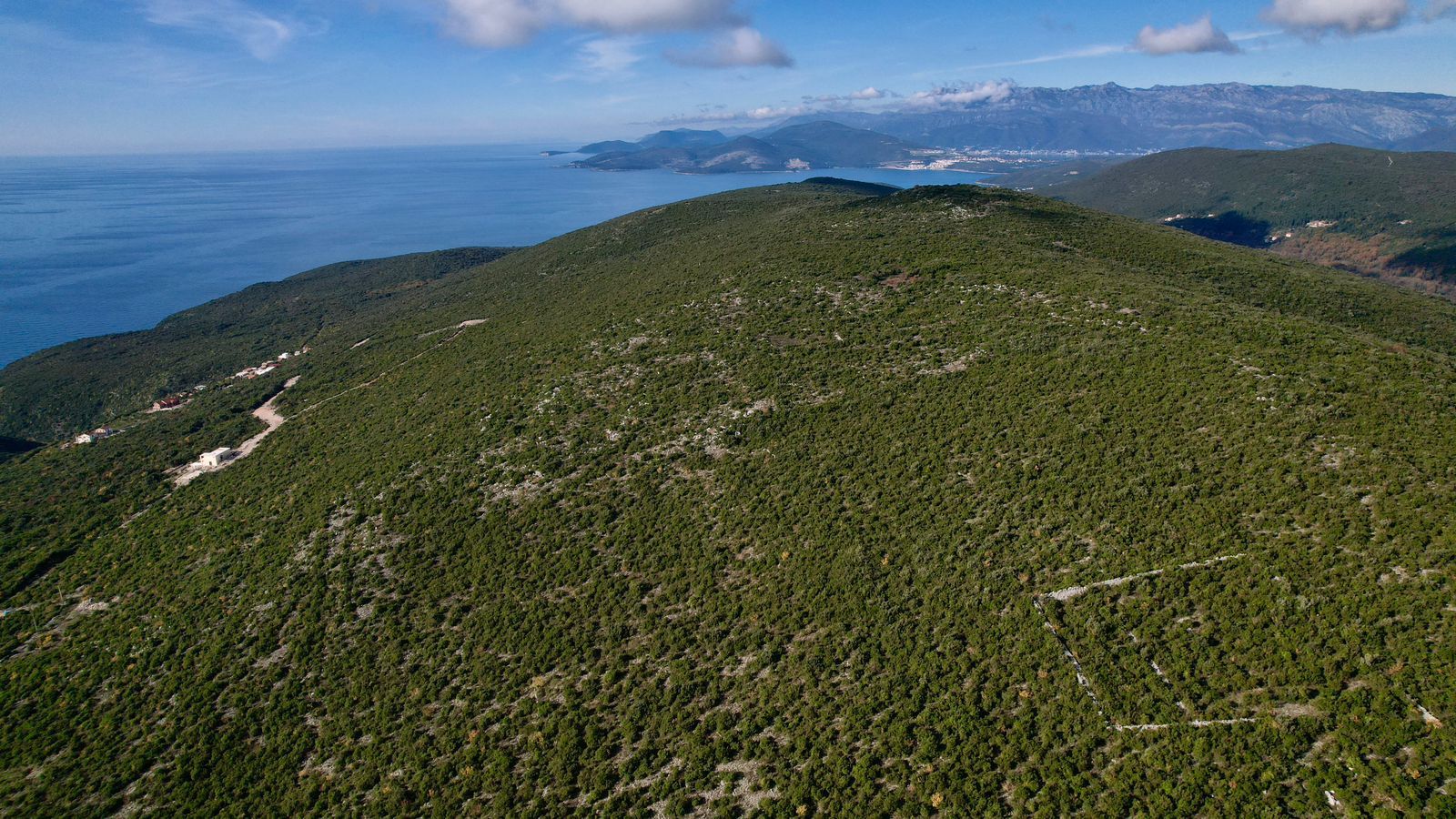 Prodaja urbanizovanog zemljista 1500m² – Zagora, Kotor - Amfora Real Estate