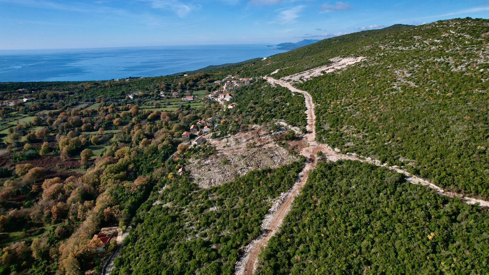 Prodaja urbanizovanog zemljista 1500m² – Zagora, Kotor - Amfora Real Estate