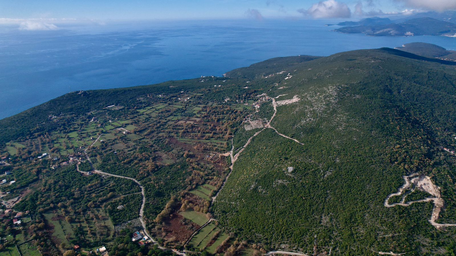 Prodaja urbanizovanog zemljista 1500m² – Zagora, Kotor - Amfora Real Estate