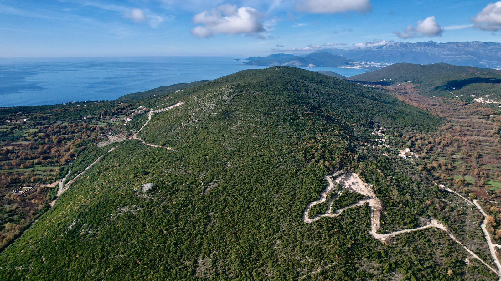 Prodaja urbanizovanog zemljista 1500m² – Zagora, Kotor - Amfora Real Estate