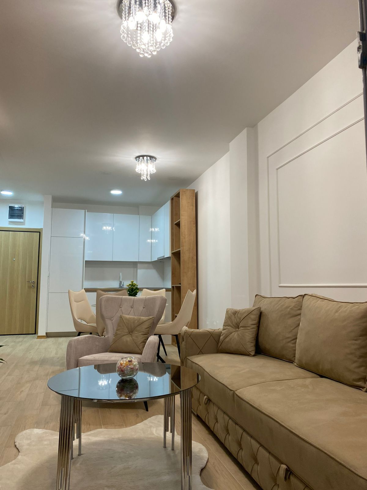 JEDNOSOBAN MODERNO OPREMLJEN STAN 46M² SA GARAŽNIM MESTOM U KOMPLEKSU THE OLD BAKERY – BUDVA (NA DUZI PERIOD,DOSTUPAN OD 10.01.2026 ) - Amfora Real Estate