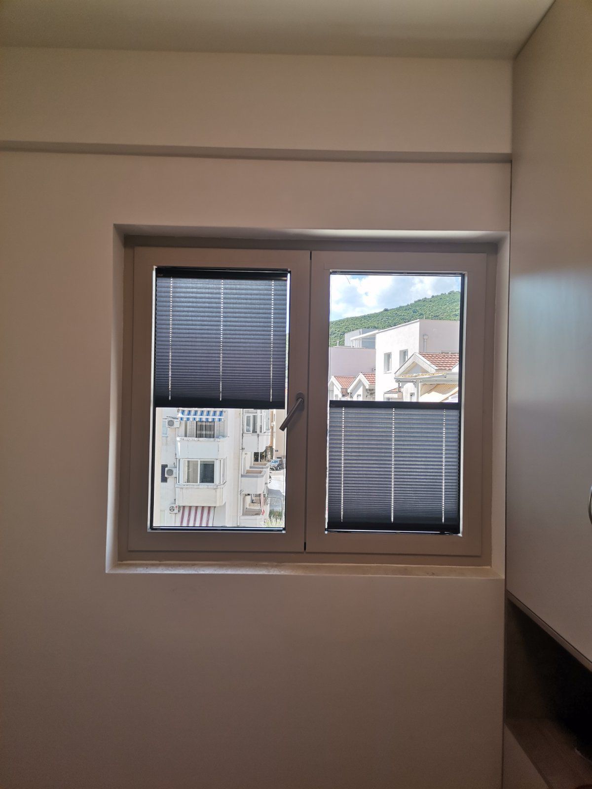 Izdavanje jednosobnog stana 28m2 na atraktivnoj lokaciji u Budvi (Na duzi period) - Amfora Real Estate