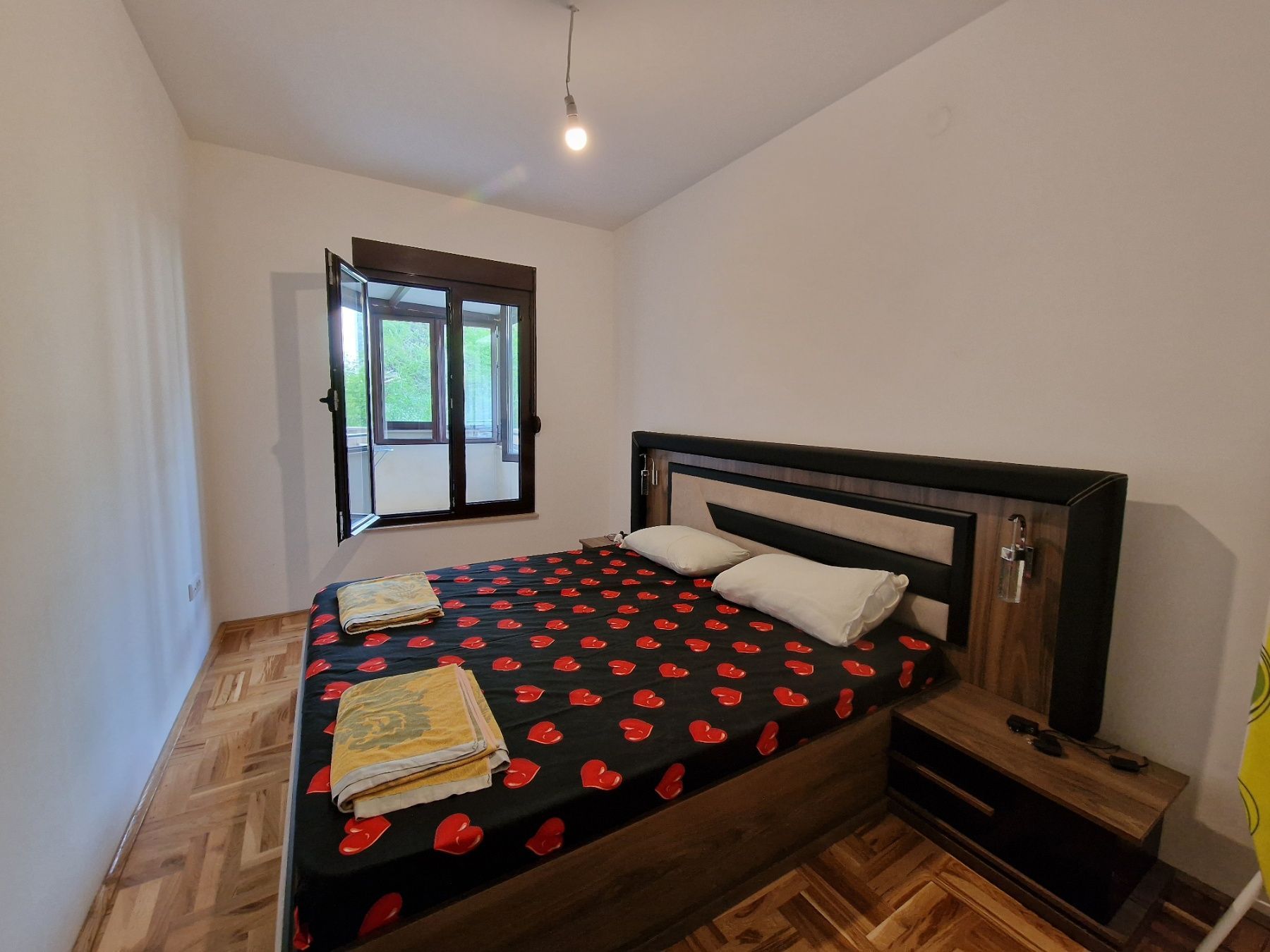 Prodaja jednosobnog stana 49 m² sa prostranom terasom i parking mestom – Bečići - Amfora Real Estate