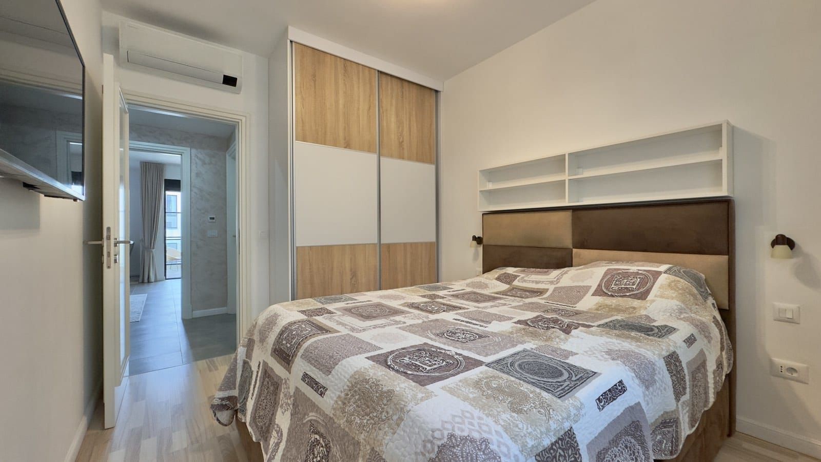 Na prodaju luksuzno opremljen trosoban stan 76 m² sa garažom – Kava, Tivat - Amfora Real Estate