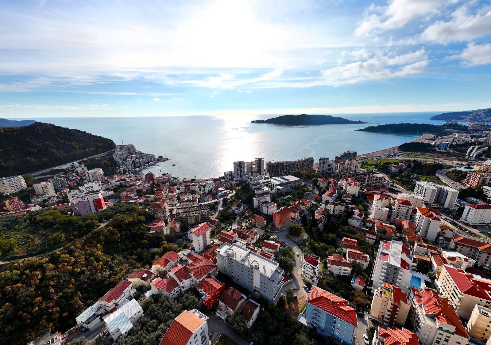 Luksuzan penhouse sa velikom krovnom terasom, garažnim mestom i ostavom, Bečići, Budva - Amfora Real Estate