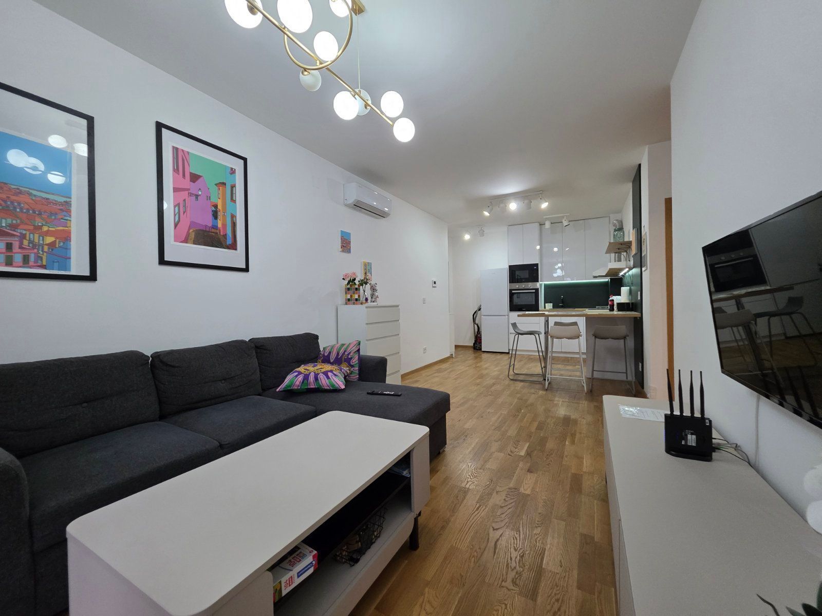 Na prodaju nov, moderno opremljen dvosoban stan 55m², Bečići - Amfora Real Estate