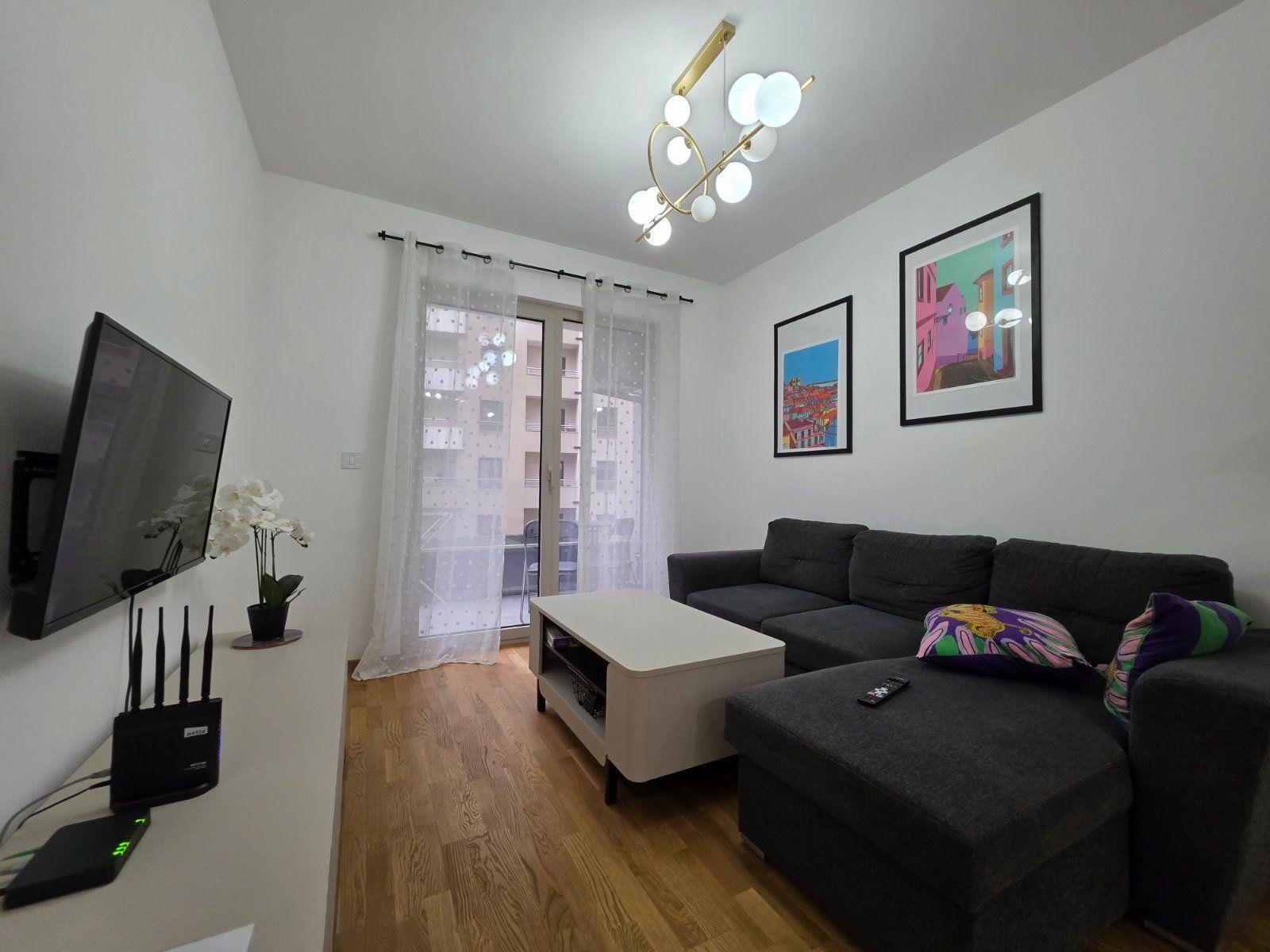 Na prodaju nov, moderno opremljen dvosoban stan 55m², Bečići - Amfora Real Estate