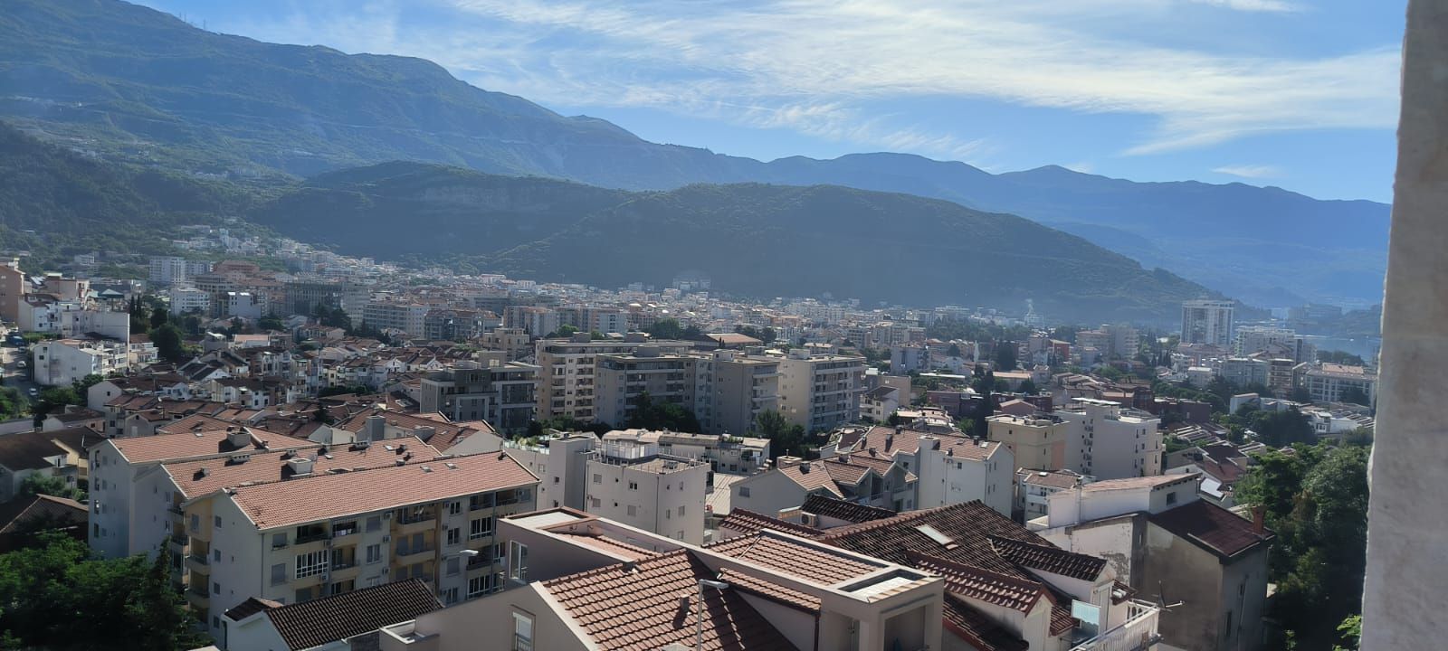 Moderno opremljen jednosoban stan na atraktivnoj lokaciji,Topliski put-Budva.(NA DUZI VREMENSKI PERIOD) - Amfora Real Estate