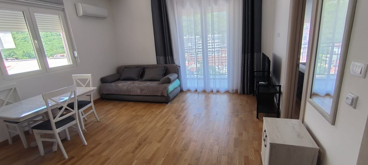 Moderno opremljen jednosoban stan na atraktivnoj lokaciji,Topliski put-Budva.(NA DUZI VREMENSKI PERIOD) - Amfora Real Estate