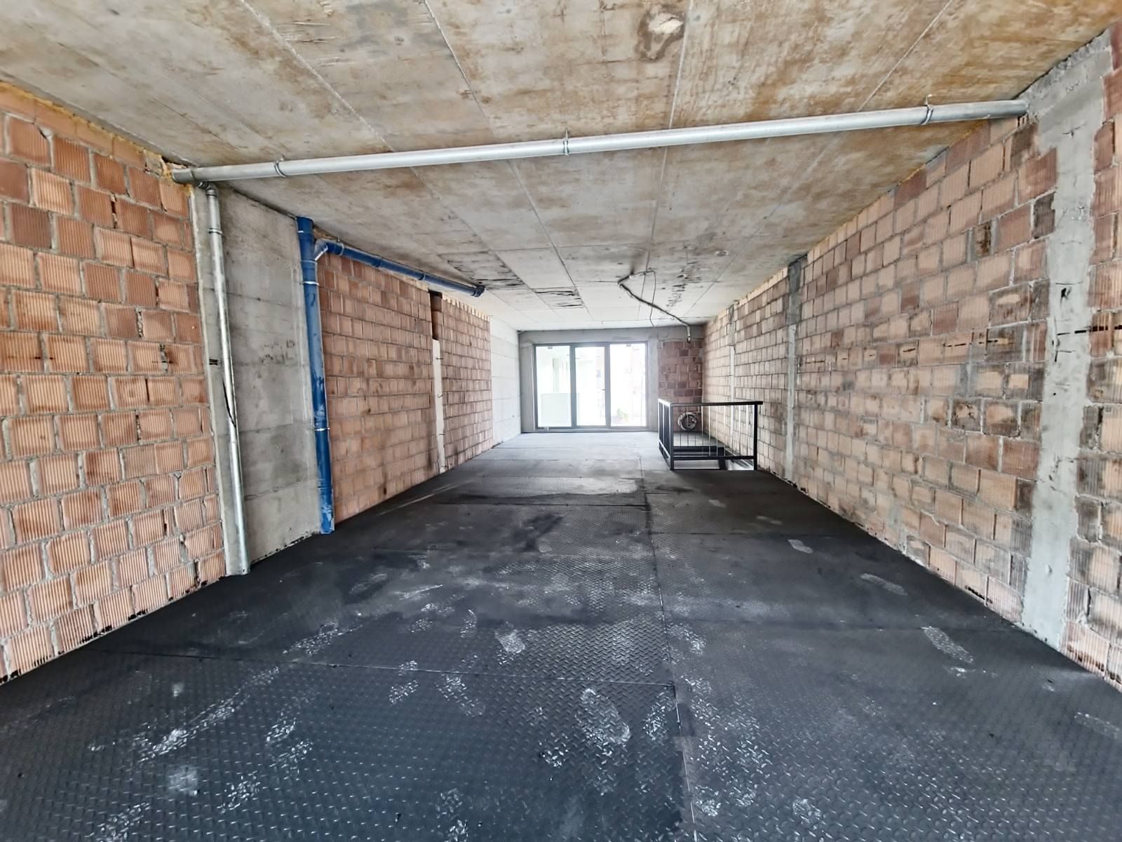 Izdavanje poslovnog prostora 134 m² sa parkingom – Rozino, Budva - Amfora Real Estate