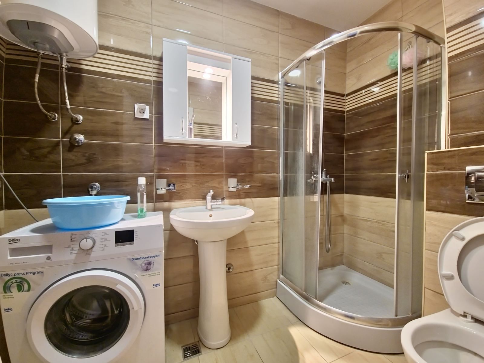 Izdavanje opremljenog jednosobnog stana 41m2 na ekskluzivnoj lokaciji,Budva (NA DUZI PERIOD) - Amfora Real Estate