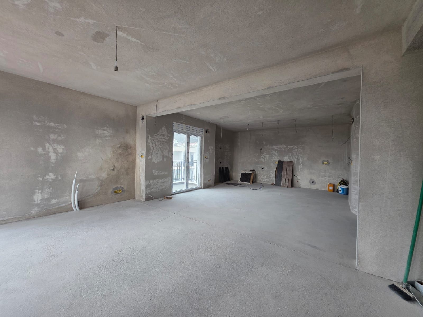 Prodaja trosobnog stana 165 m² u novogradnji sa pogledom na more – Podkosljun, Budva - Amfora Real Estate