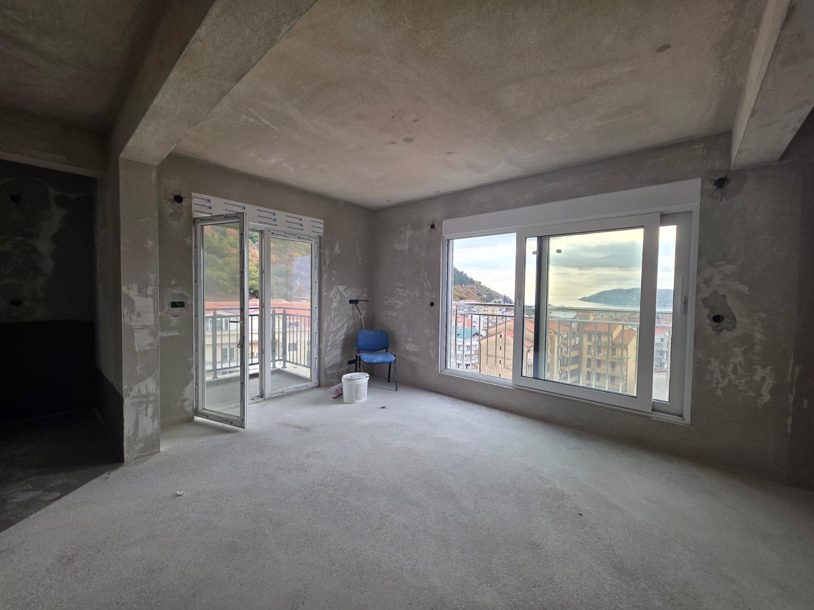 Prodaja trosobnog stana 165 m² u novogradnji sa pogledom na more – Podkosljun, Budva - Amfora Real Estate
