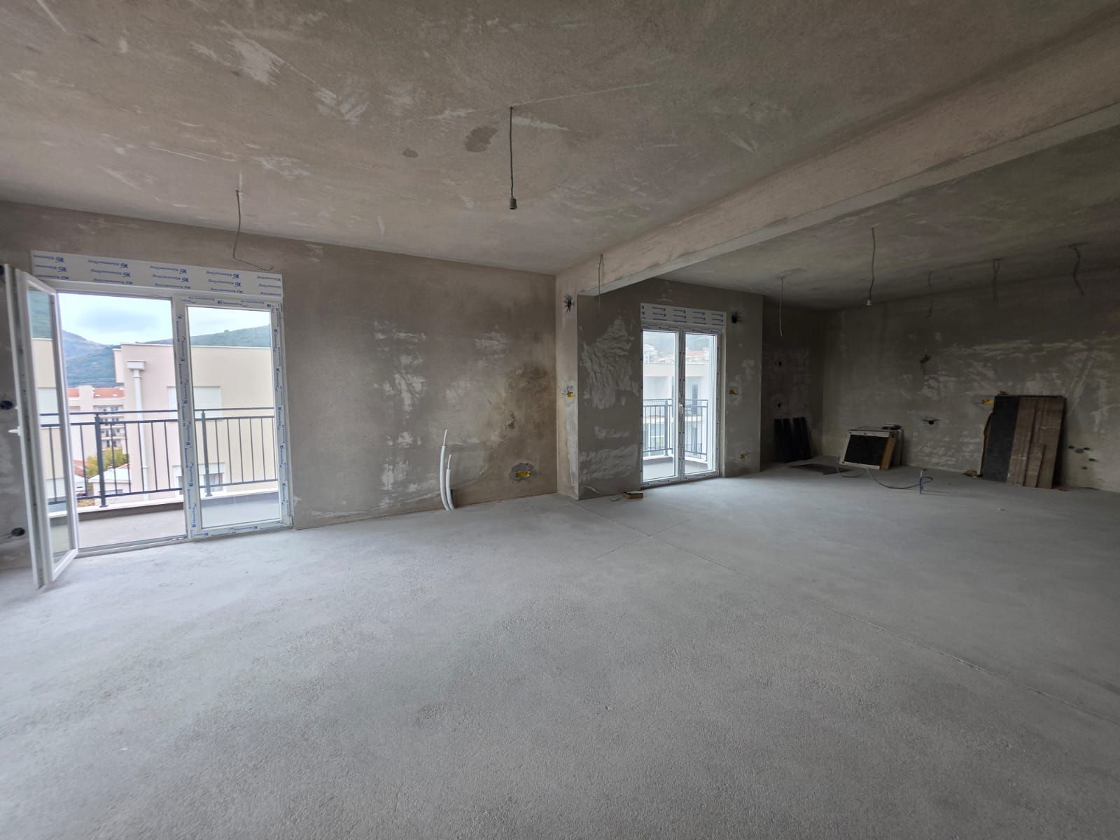 Prodaja trosobnog stana 165 m² u novogradnji sa pogledom na more – Podkosljun, Budva - Amfora Real Estate