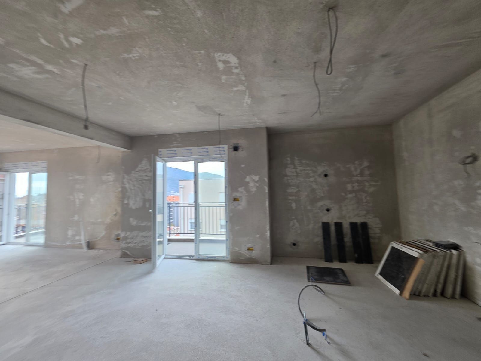 Prodaja trosobnog stana 165 m² u novogradnji sa pogledom na more – Podkosljun, Budva - Amfora Real Estate