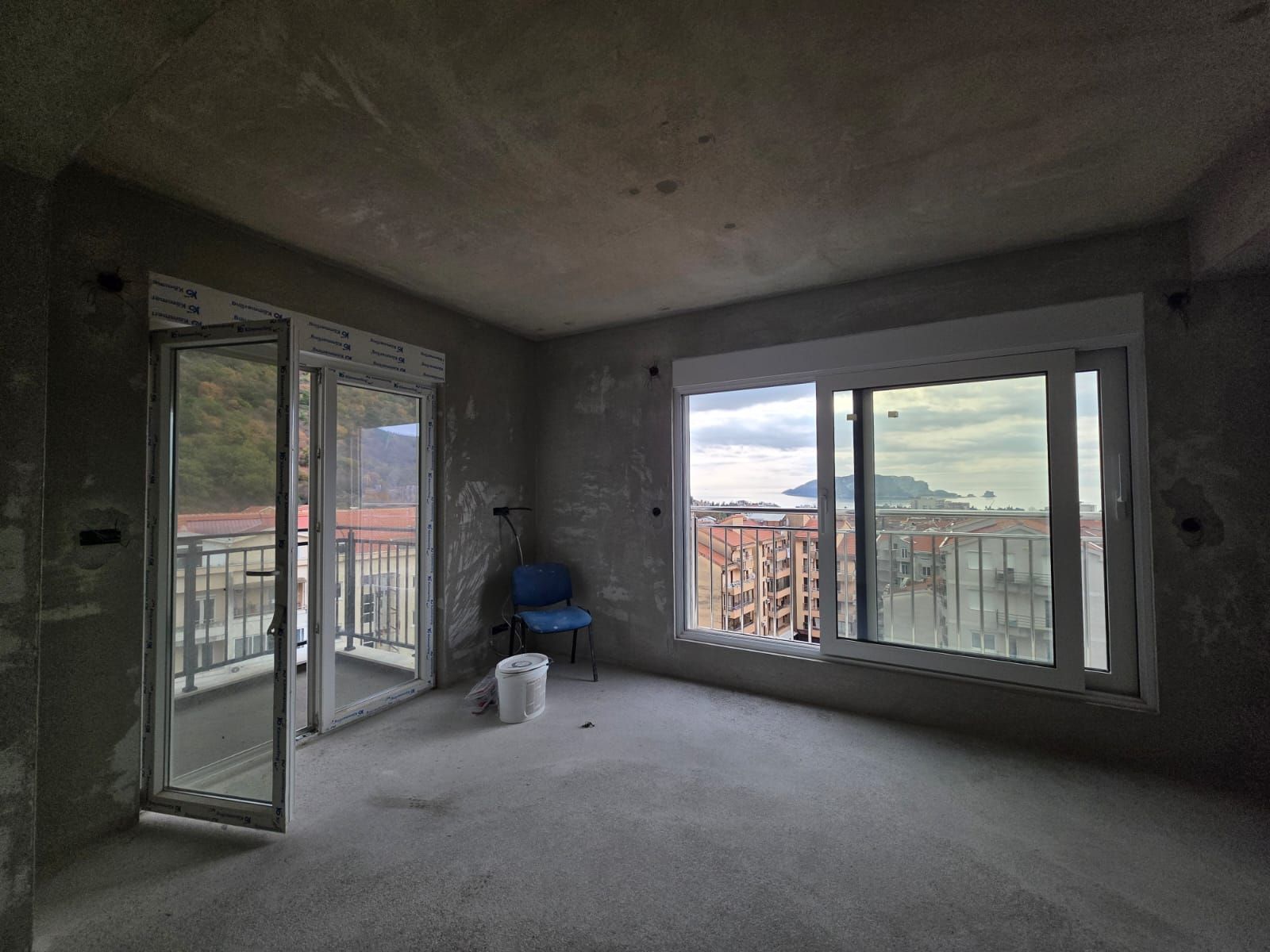 Prodaja trosobnog stana 165 m² u novogradnji sa pogledom na more – Podkosljun, Budva - Amfora Real Estate