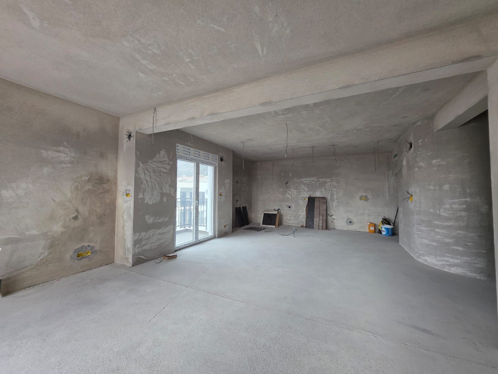 Prodaja trosobnog stana 165 m² u novogradnji sa pogledom na more – Podkosljun, Budva - Amfora Real Estate