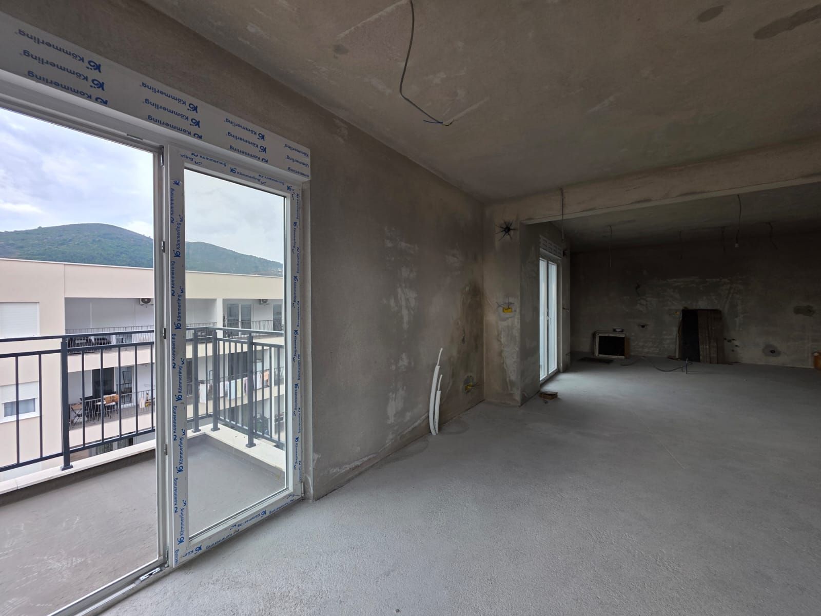 Prodaja trosobnog stana 165 m² u novogradnji sa pogledom na more – Podkosljun, Budva - Amfora Real Estate