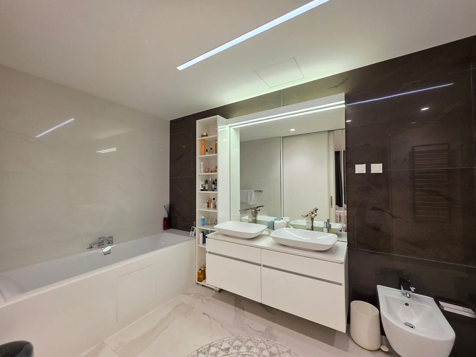 Luksuzan dvosoban stan od 150 m² sa panoramskim pogledom na more u prestižnom kompleksu Dukley Gardens – Budva, Crna Gora - Amfora Real Estate