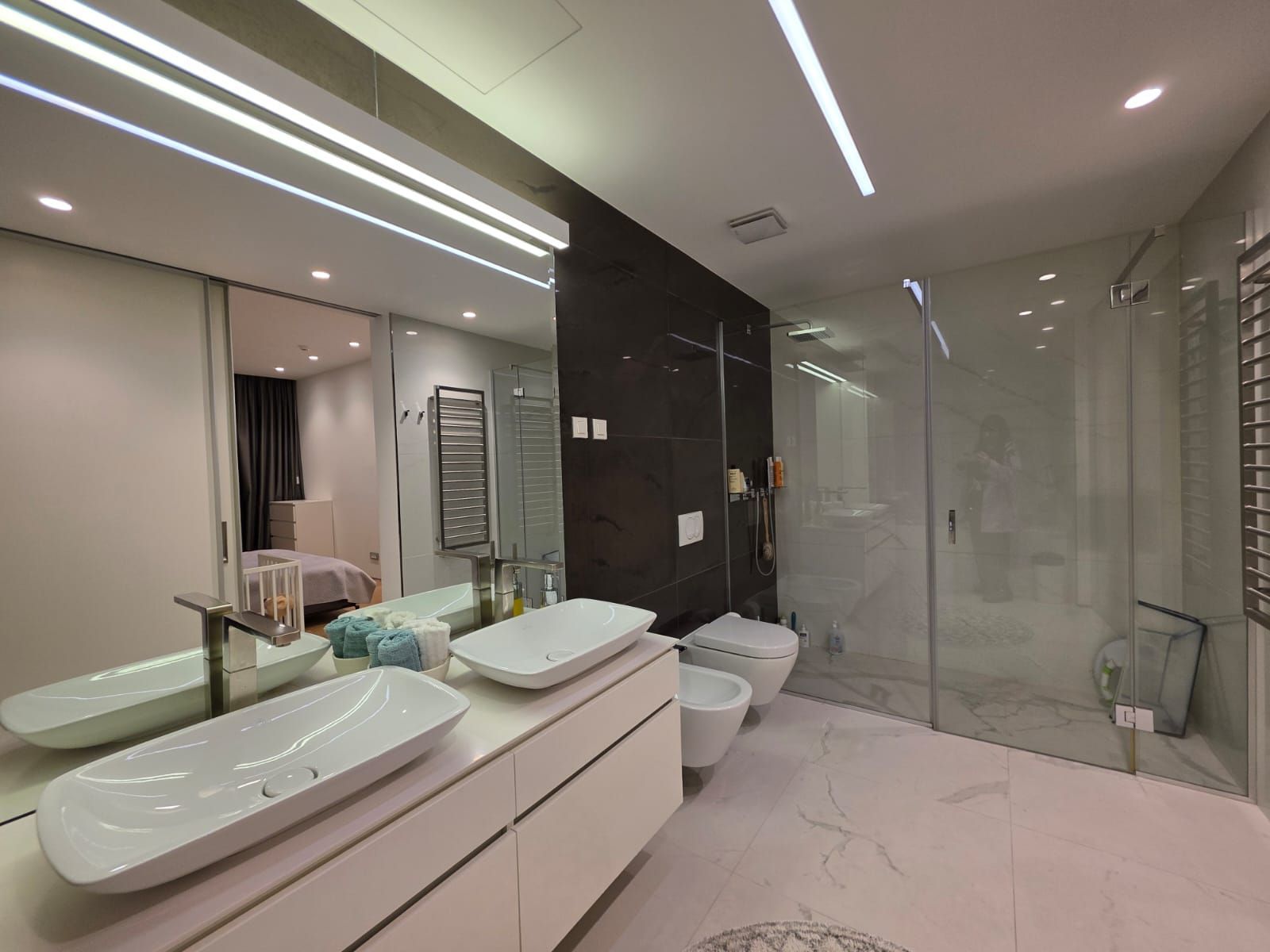 Luksuzan dvosoban stan od 150 m² sa panoramskim pogledom na more u prestižnom kompleksu Dukley Gardens – Budva, Crna Gora - Amfora Real Estate