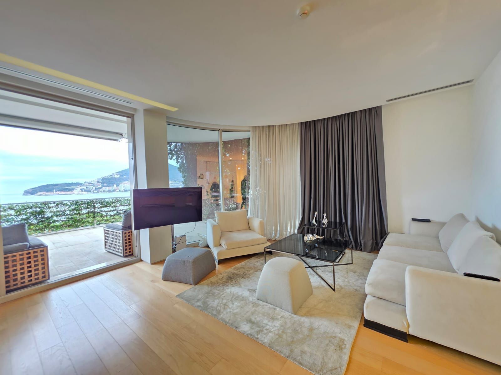 Luksuzan dvosoban stan od 150 m² sa panoramskim pogledom na more u prestižnom kompleksu Dukley Gardens – Budva, Crna Gora - Amfora Real Estate