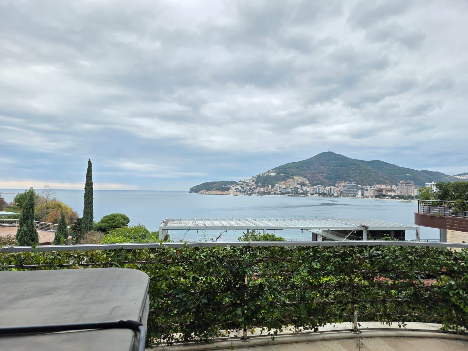 Luksuzan dvosoban stan od 150 m² sa panoramskim pogledom na more u prestižnom kompleksu Dukley Gardens – Budva, Crna Gora - Amfora Real Estate