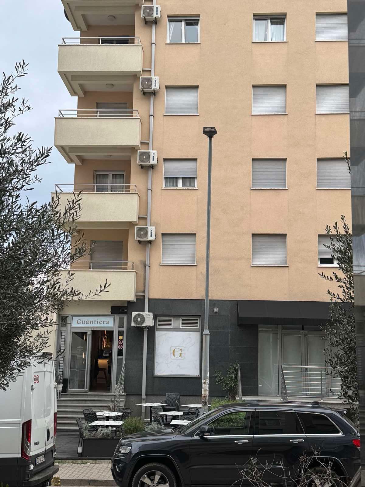 Izdaje se opremljen jednosoban stan na Mainskom putu – Budva (na duži period) - Amfora Real Estate