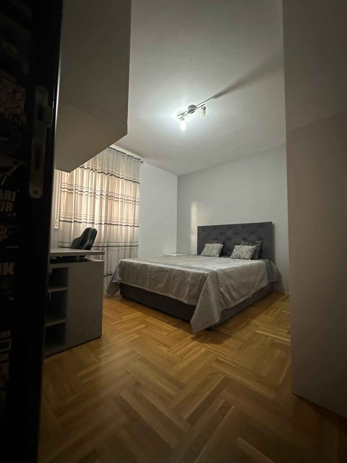 Izdaje se opremljen jednosoban stan na Mainskom putu – Budva (na duži period) - Amfora Real Estate