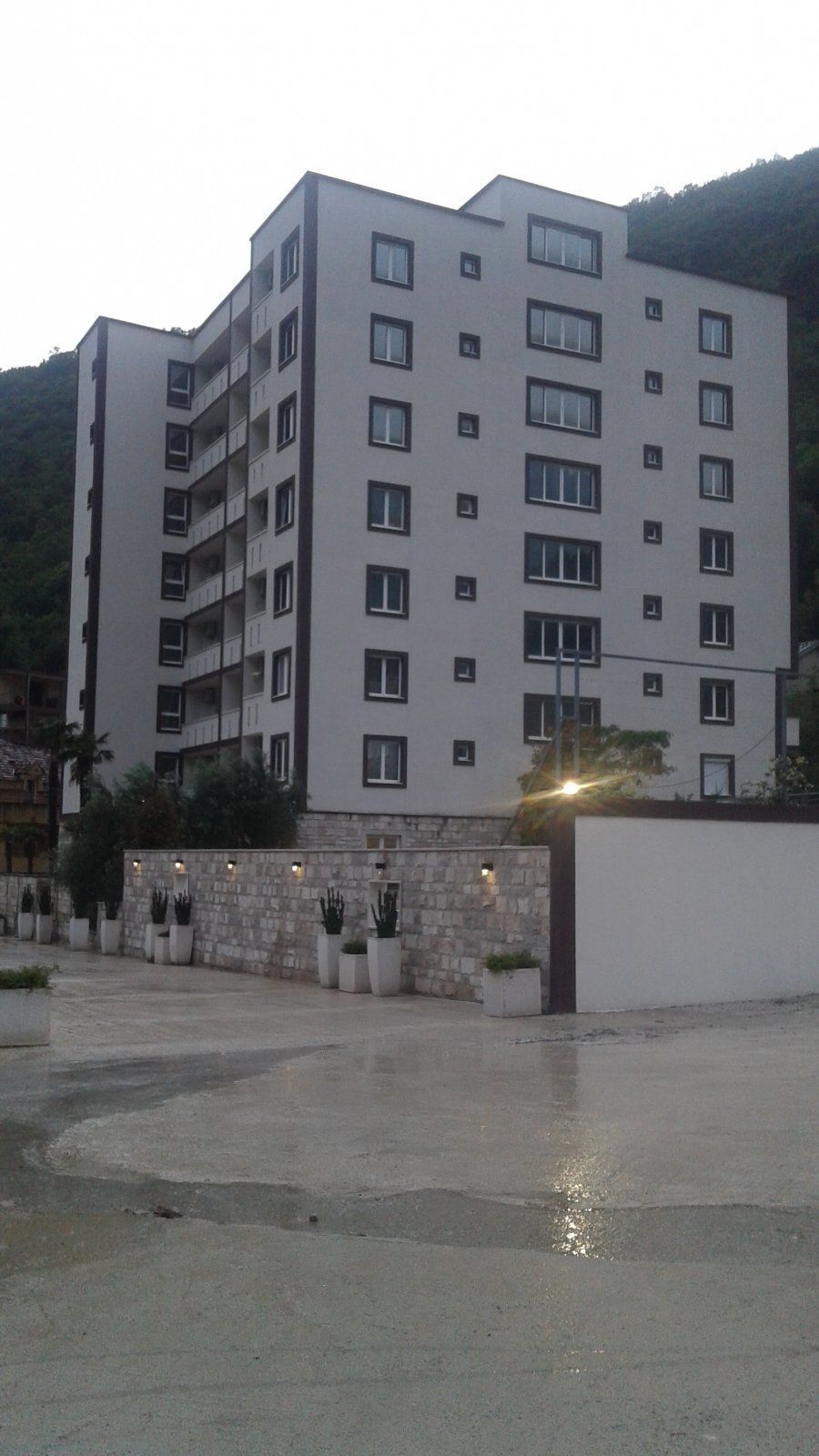 Jednosoban stan 36 m² sa parking mestom – Bečići (Ivanovići) | Dugoročno izdavanje - Amfora Real Estate