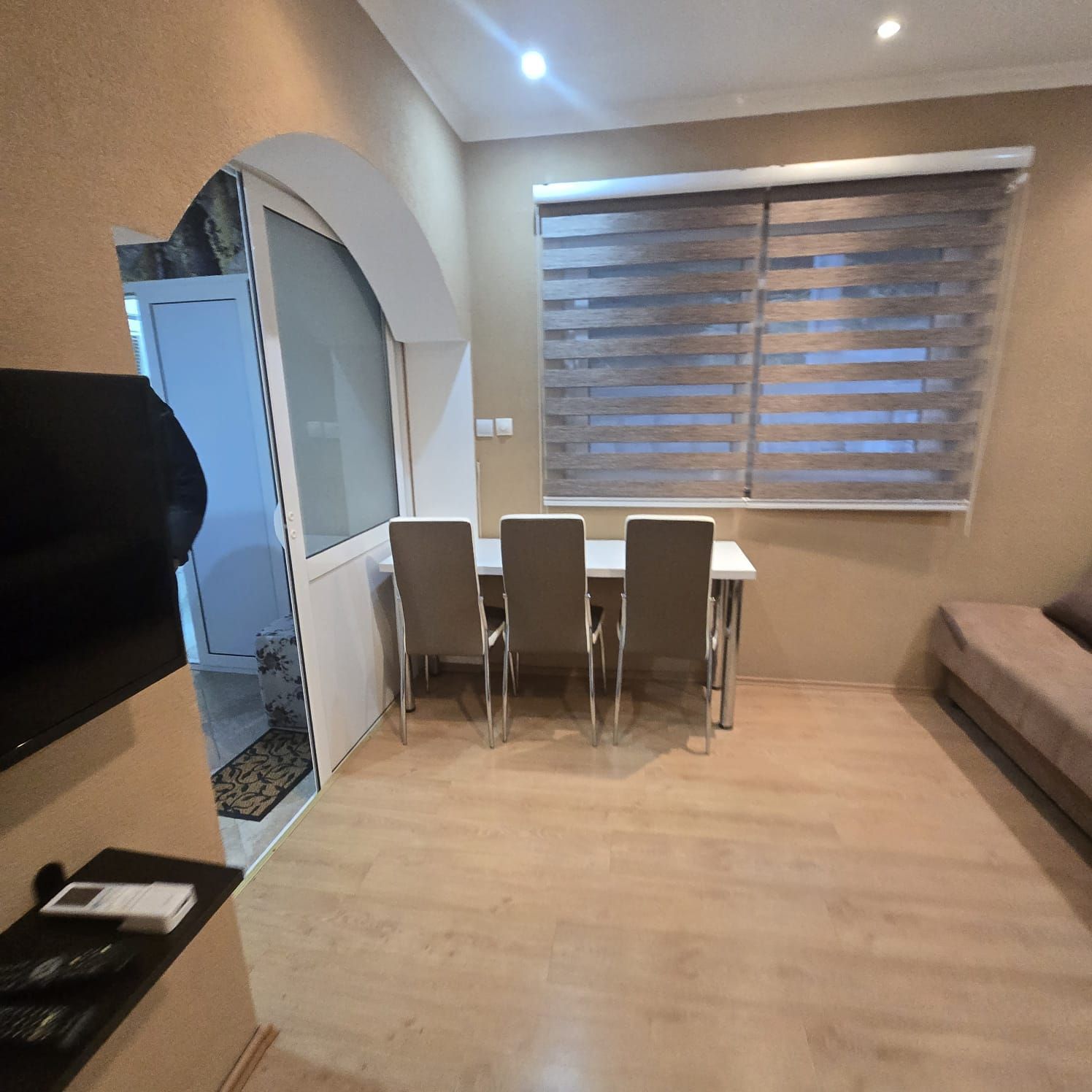 Izdavanje jednosobnog stana 35 m² sa parkingom i pogledom na more – Donja Lastva, Tivat (izdavanje na duzi period) - Amfora Real Estate