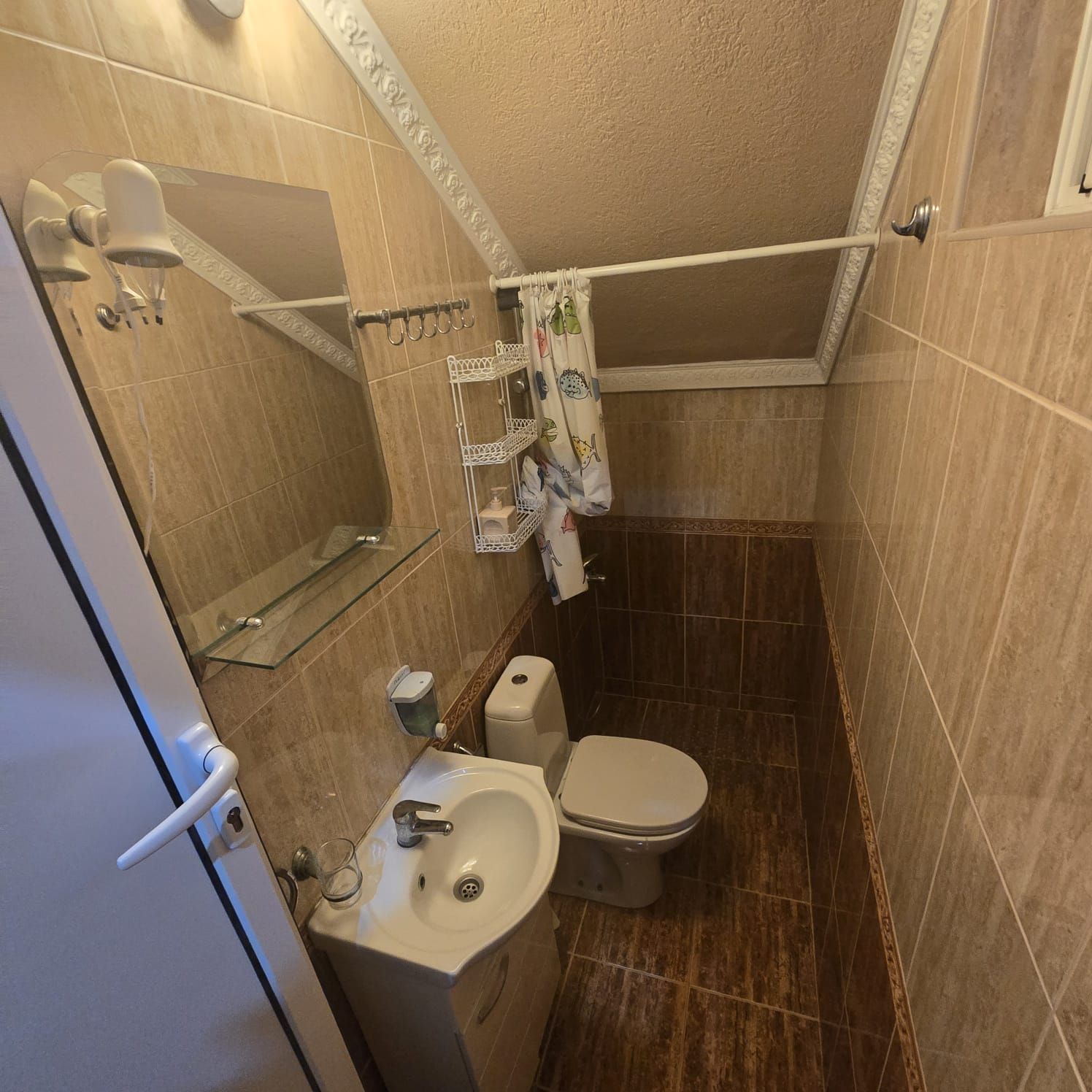 Izdavanje jednosobnog stana 35 m² sa parkingom i pogledom na more – Donja Lastva, Tivat (izdavanje na duzi period) - Amfora Real Estate