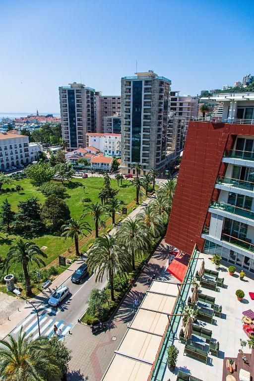 Prodaja poslovnog prostora 37m² u prestižnom kompleksu TQ Plaza – strogi centar Budve - Amfora Real Estate