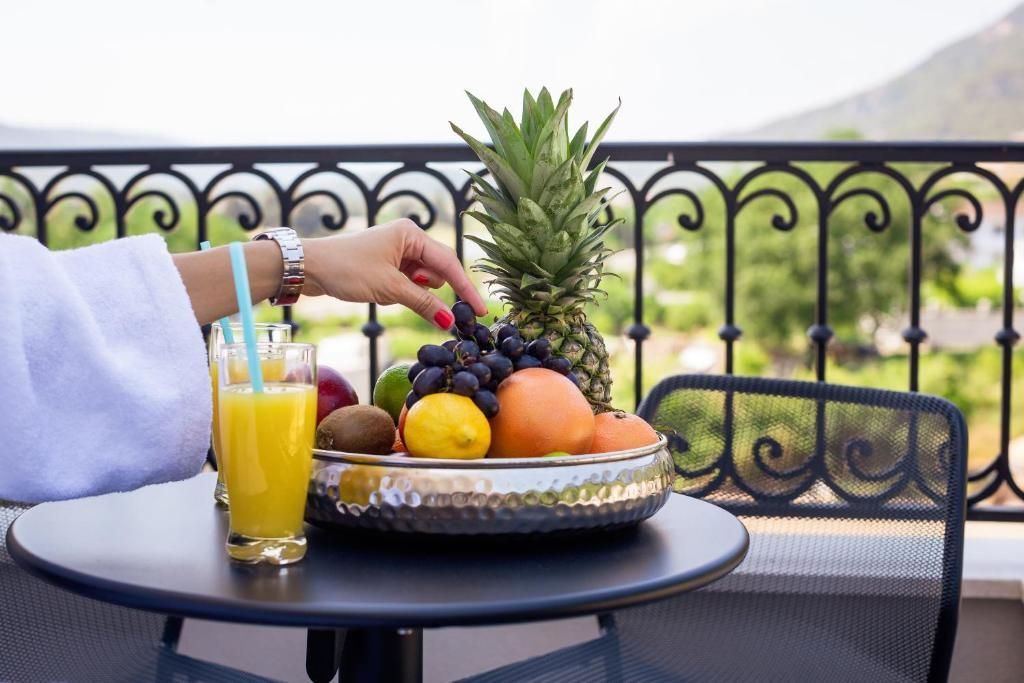 Ekskluzivni Hotel & SPA kompleks sa vrhunskim investicionim potencijalom – Budva,Lastva Grbaljska - Amfora Real Estate