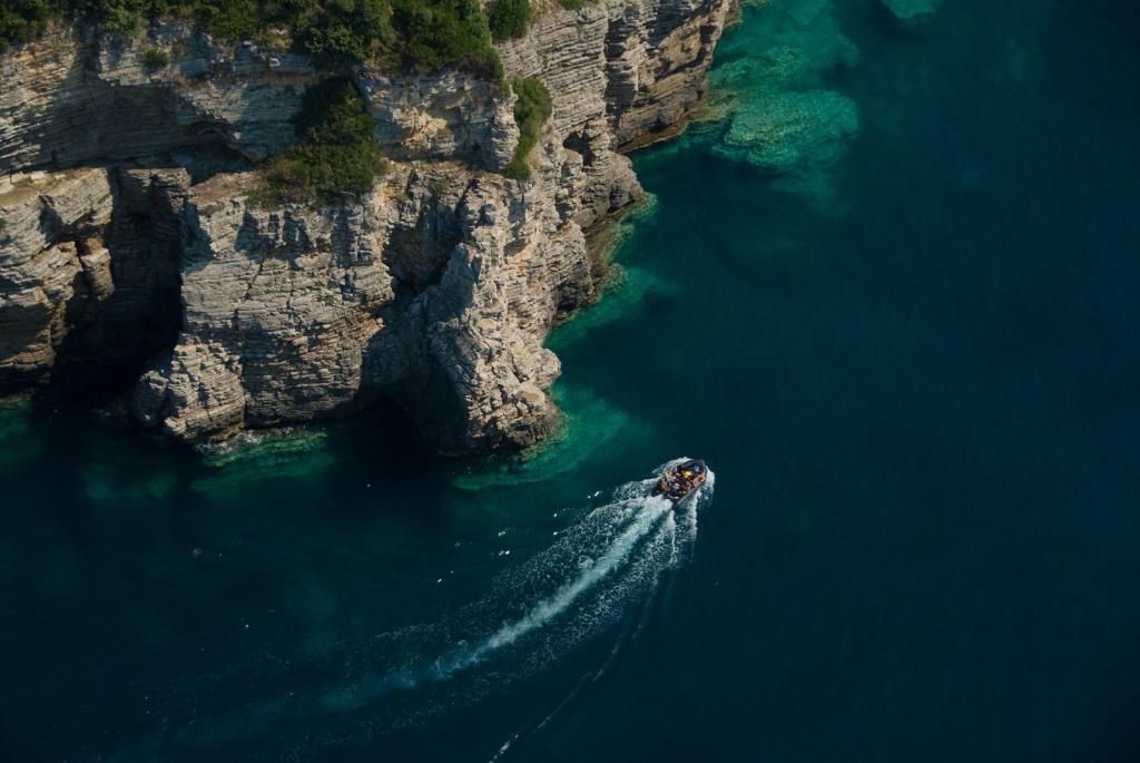 Ekskluzivni Hotel & SPA kompleks sa vrhunskim investicionim potencijalom – Budva,Lastva Grbaljska - Amfora Real Estate