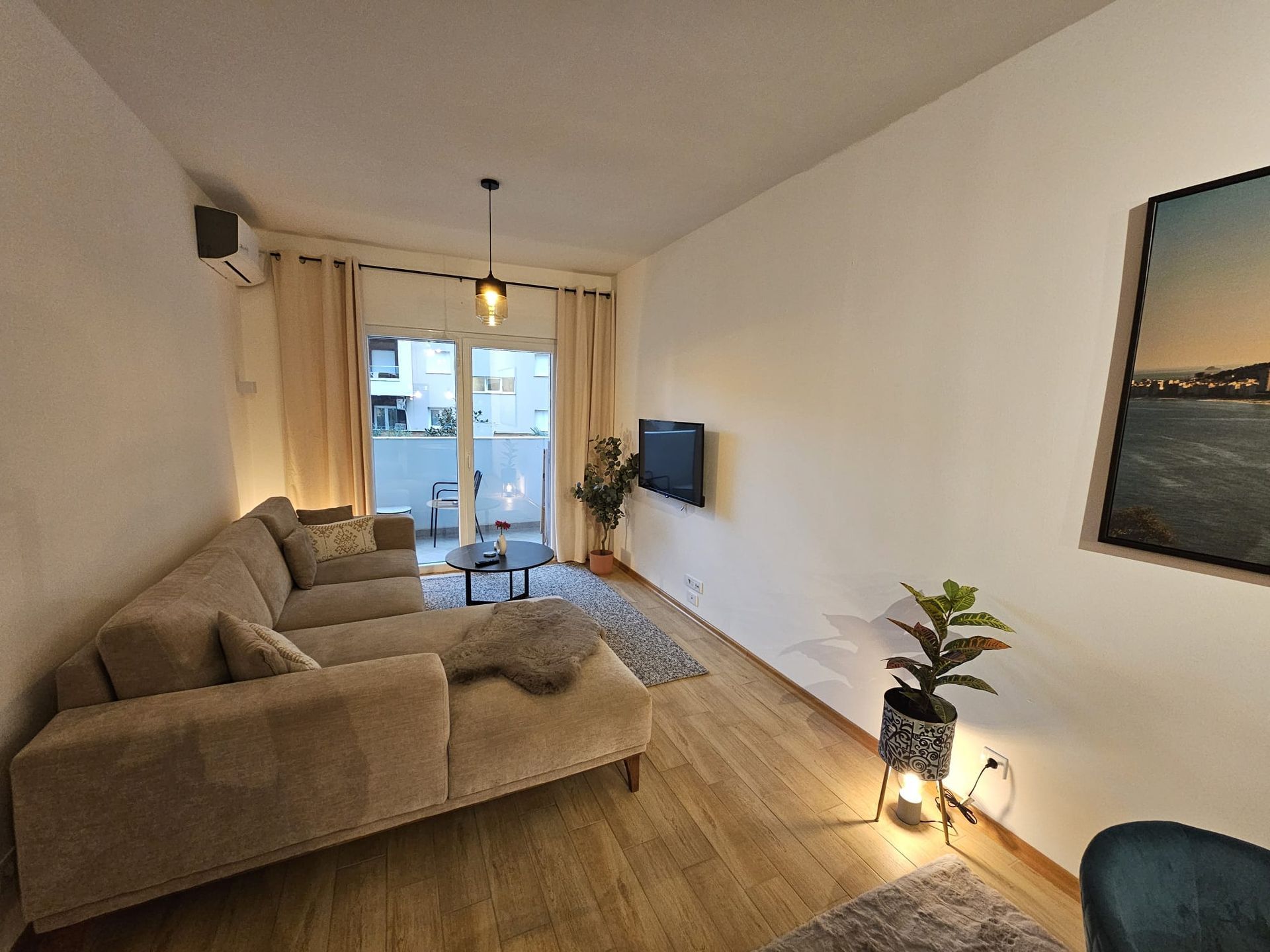 Dvosoban moderno opremljen stan sa garaznim mestom-The Old Bakery,Budva (Izdavanje na duzi period) - Amfora Real Estate