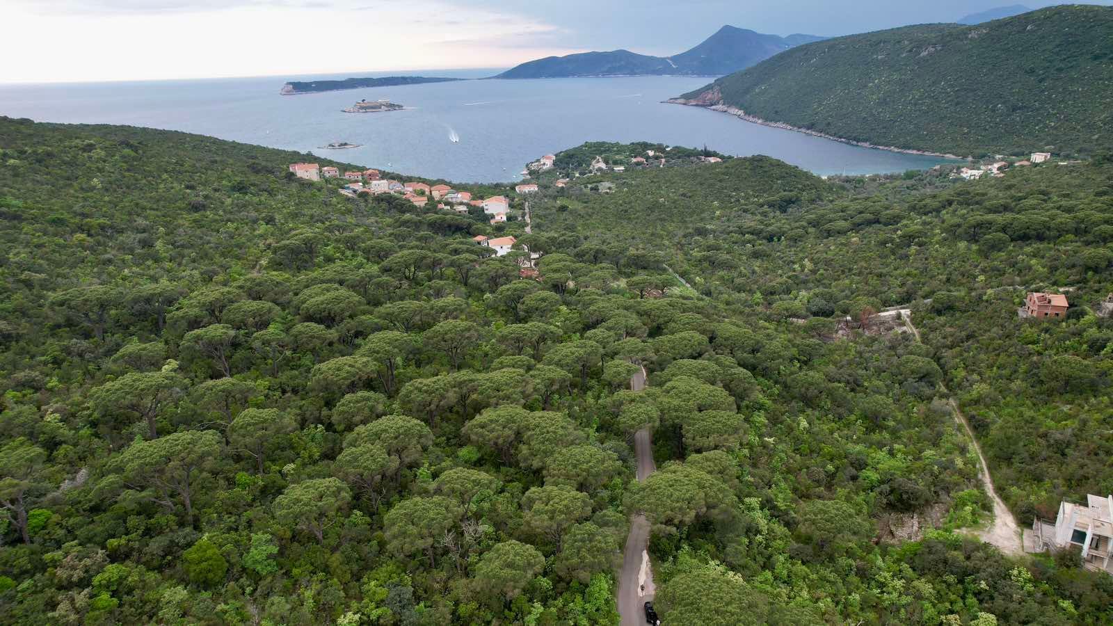 Plac 5218m2 sa panoramskim pogledom na more u naselju Mirište (Žanjice), Opstina Herceg Novi - Amfora Real Estate