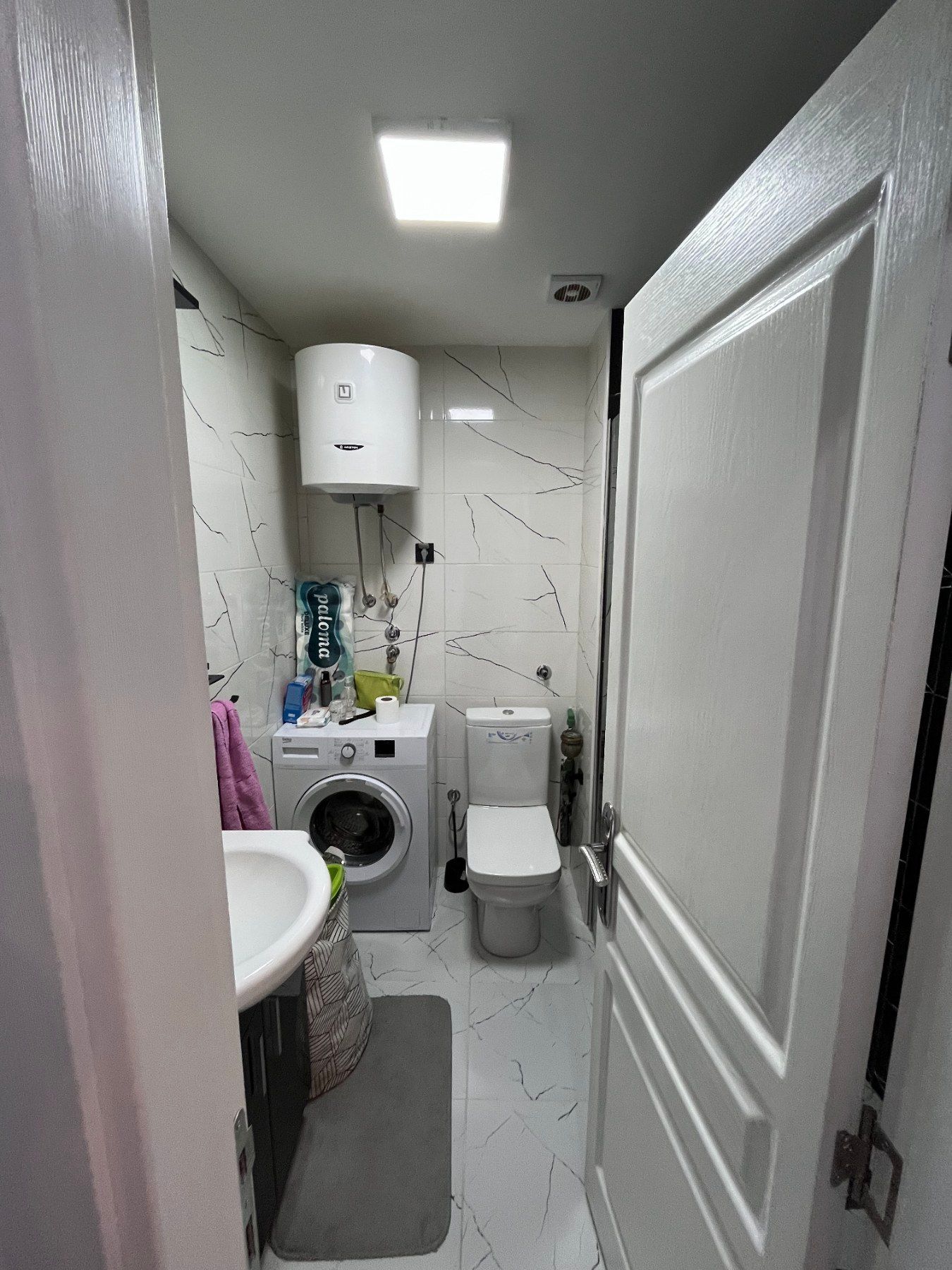 Izdavanje jednosobnog stana na atraktivnoj lokaciji kod hotela Slavije, Budva (Na duzi period) - Amfora Real Estate