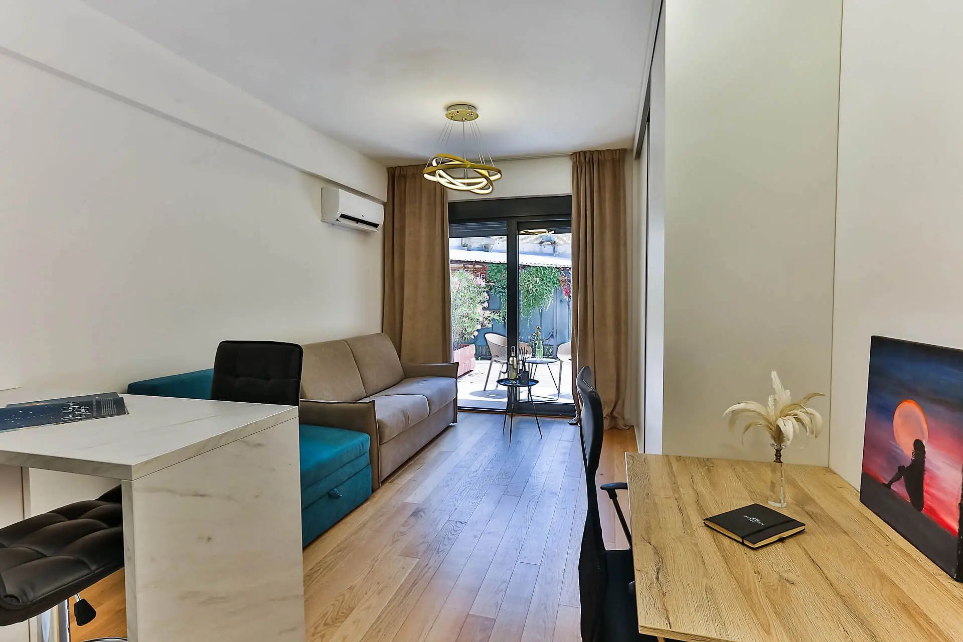 Prodaja modernog studio apartmana 29m2 u centru Budve sa sopstvenim dvorištem - Amfora Real Estate