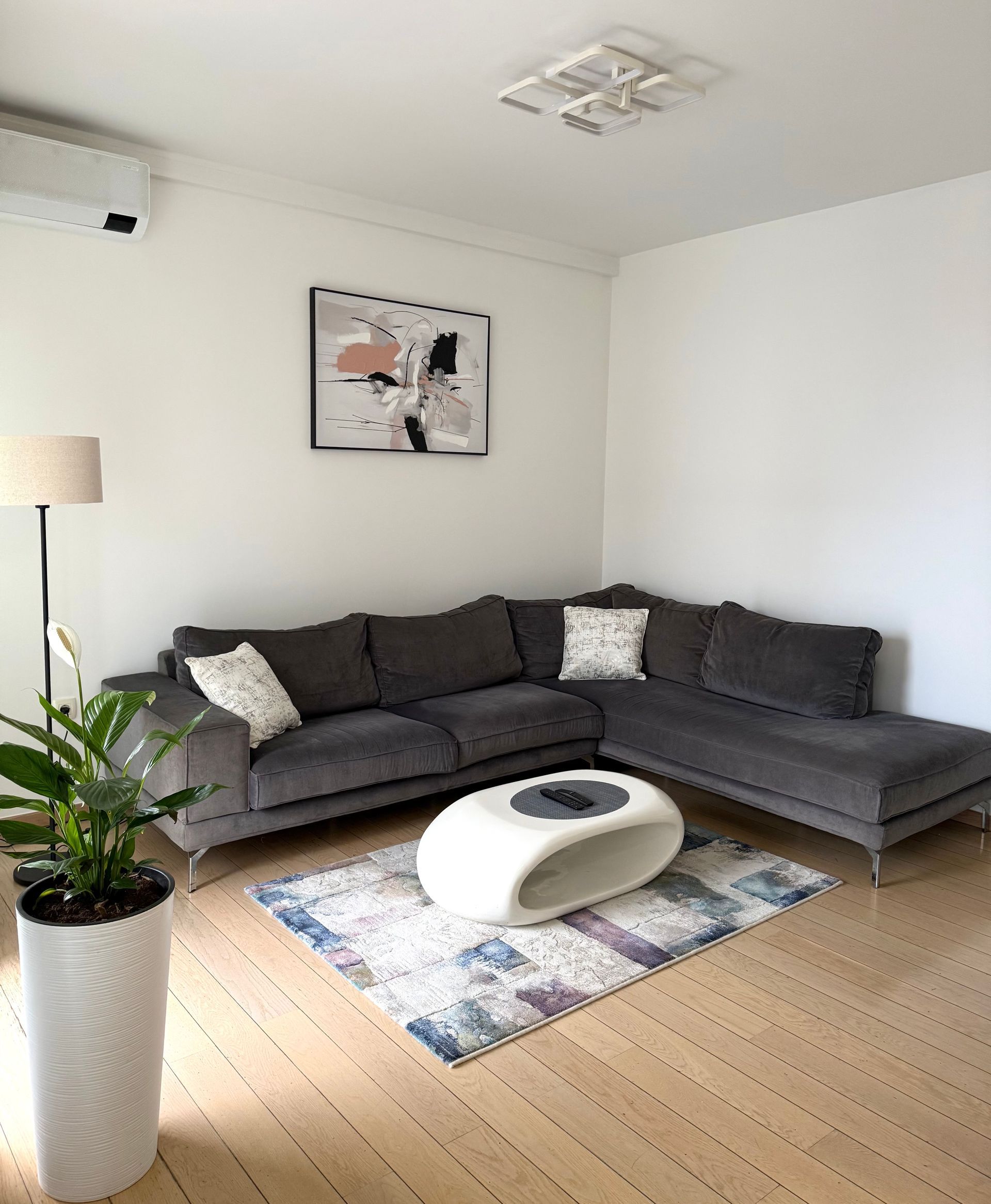 Prodaja luksuzno opremljenog trosobnog stana 72m2 u Podgorici – City Kvart - Amfora Real Estate