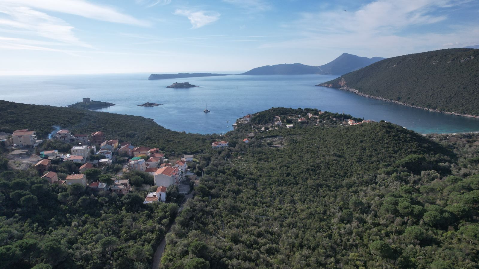Prodaja urbanizovanog zemljišta 2.152 m² – Mirište, Herceg Novi - Amfora Real Estate