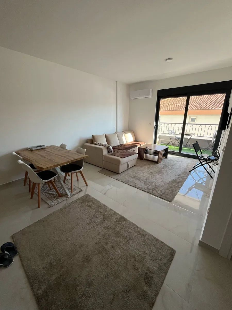 Jednosoban moderno opremljen stan 45m² u zgradi sa bazenom – Čeluga, Bar - Amfora Real Estate