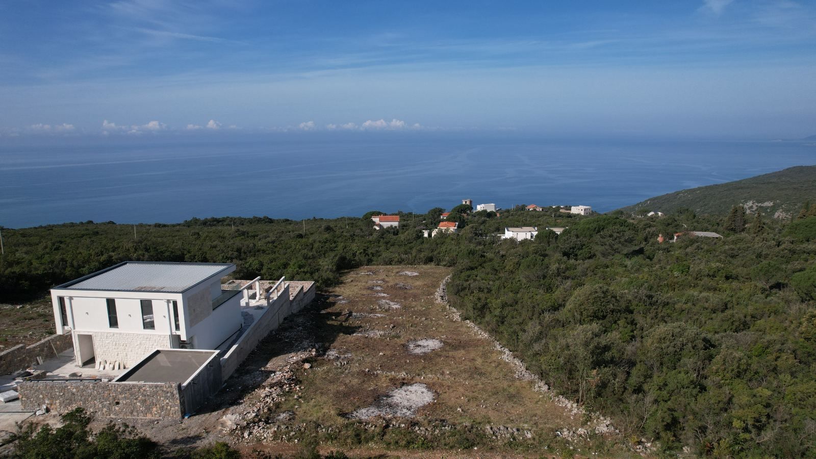 Prodaja urbanizovanog zemljišta 1700m2 sa pogledom na more – Zagora, Kotor - Amfora Real Estate