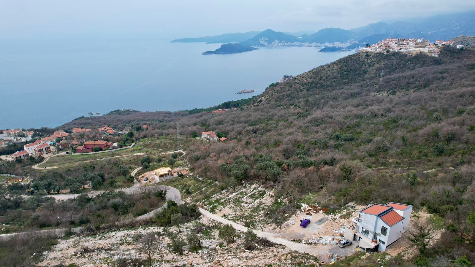 Urbanizovano zemljiste 506 m² sa ucrtanom vilom i panoramskim pogledom na more – Blizikuće, Budva - Amfora Real Estate