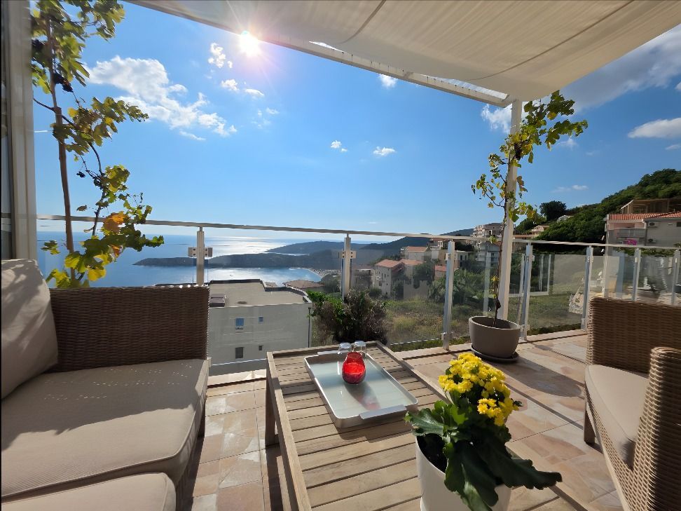 Budva, Seoce – Luksuzan penthouse 102 m² sa panoramskim pogledom na more - Amfora Real Estate
